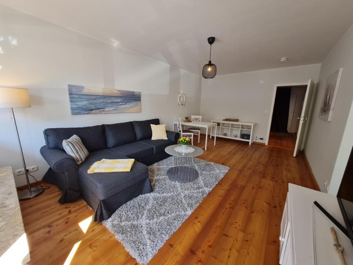 Wohnung Fleethoern - Zentral, Ruhig, Mit Parkplatz Und Balkon Kiel Bagian luar foto