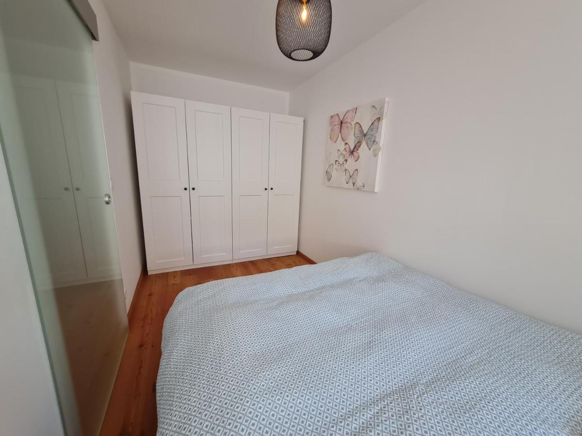 Wohnung Fleethoern - Zentral, Ruhig, Mit Parkplatz Und Balkon Kiel Bagian luar foto